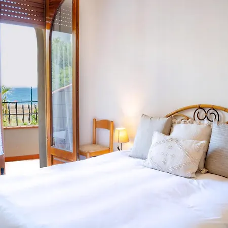 Seasound Naxos شقة